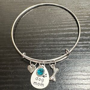 *FREE* Silver 'Dog Mom' Charm Bracelet